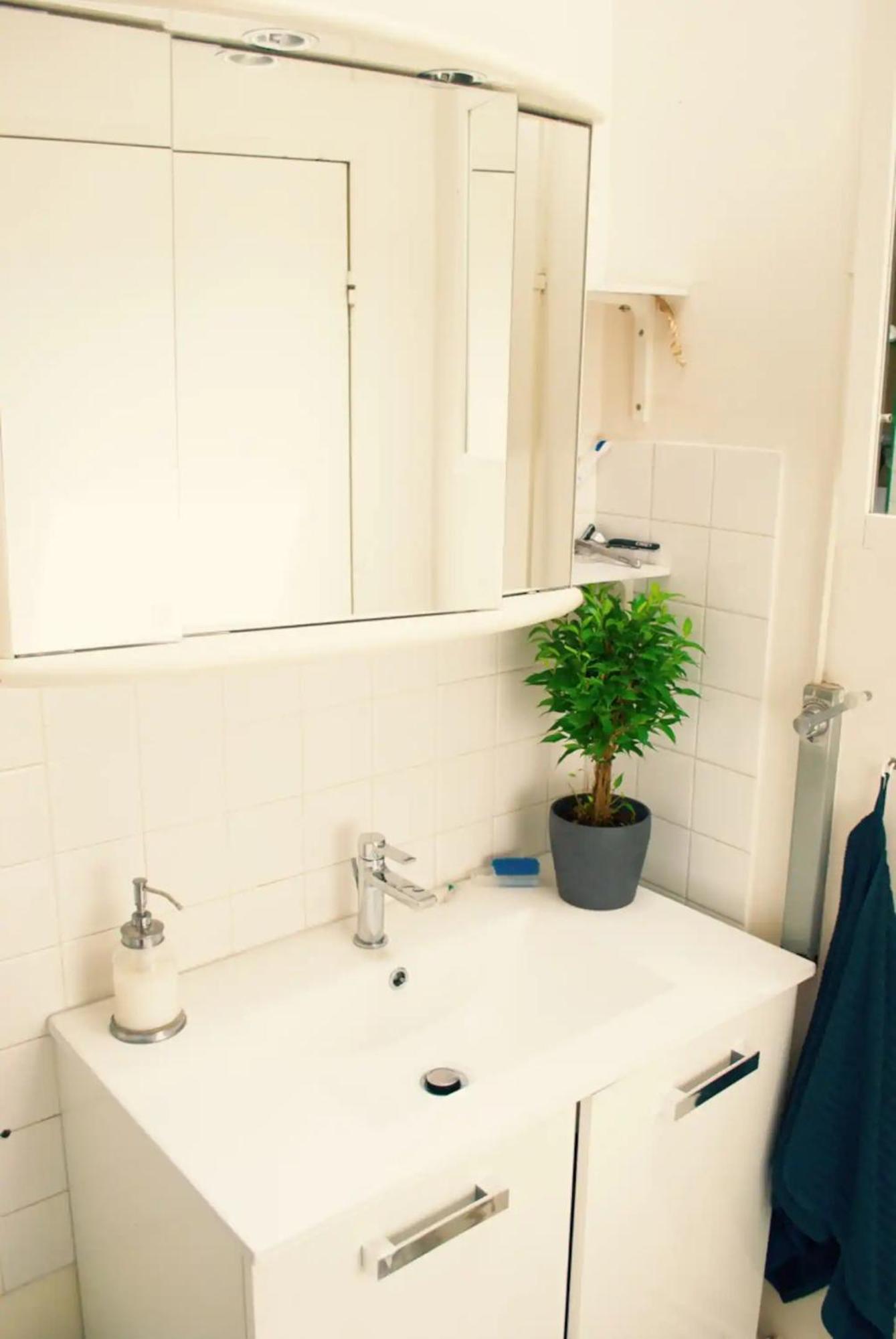 Chambre 2 Pers, Repas Et Taxi Cdg Extra Aulnay-sous-Bois Exterior photo